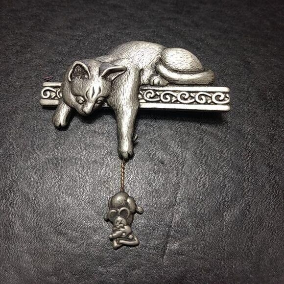 Sale Jj Silver Tone Vintage Kitty Cat Brooch 27$